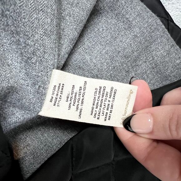 Soft Surroundings Quilted Crossover Puffer Vest Women’s S Black Snowline - Picture 4 of 9